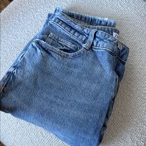 Zara Mom Jeans (Brandnew)